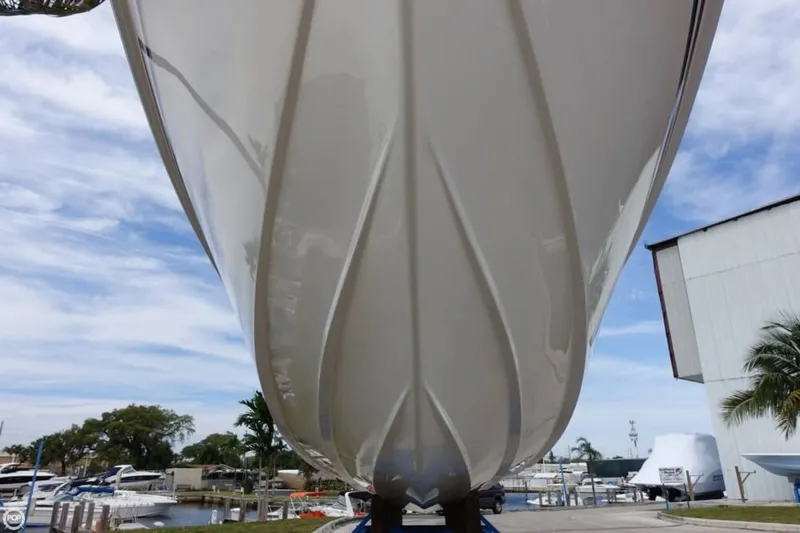 Slide: The Image of Fountain 38 Sport Cruiser 1997 - 11