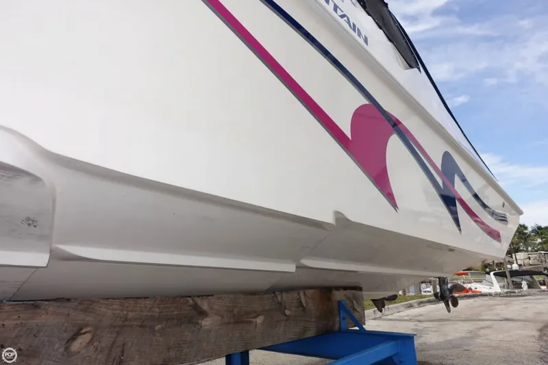 Slide: The Image of Fountain 38 Sport Cruiser 1997 - 9