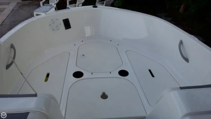 Slide: The Image of Bayliner Element XL 2015 - 8