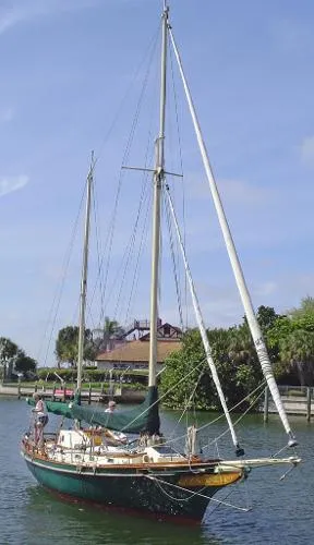 Slide: The Image of Van Dam 32 Cold Molded Custom Gaff-Rigged Ketch 1984 - 5