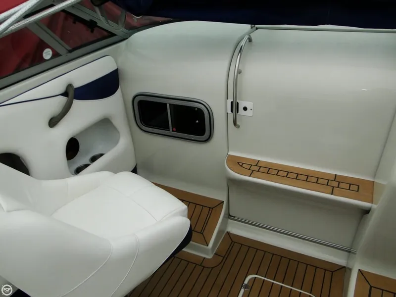 Slide: The Image of Crownline Boats 215 CCR 2001 - 10