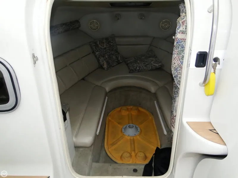 Slide: The Image of Crownline Boats 215 CCR 2001 - 11