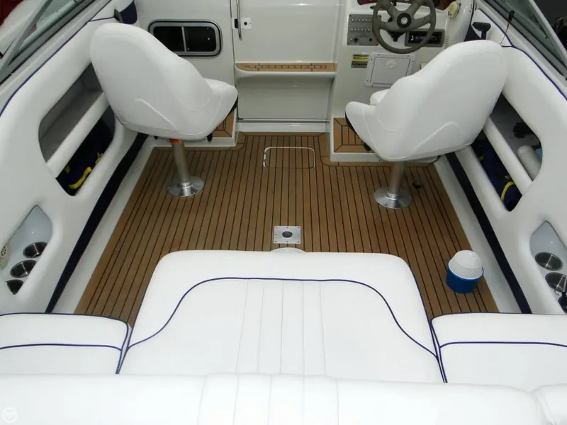 Slide: The Image of Crownline Boats 215 CCR 2001 - 4