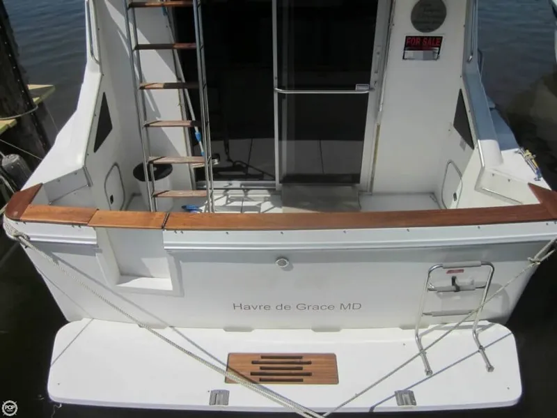 Slide: The Image of Sea Ray Sedan Bridge 300 1989 - 7