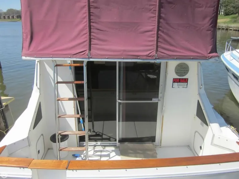 Slide: The Image of Sea Ray Sedan Bridge 300 1989 - 8
