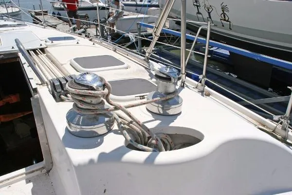 Slide: The Image of Hunter 380 2001 - 10