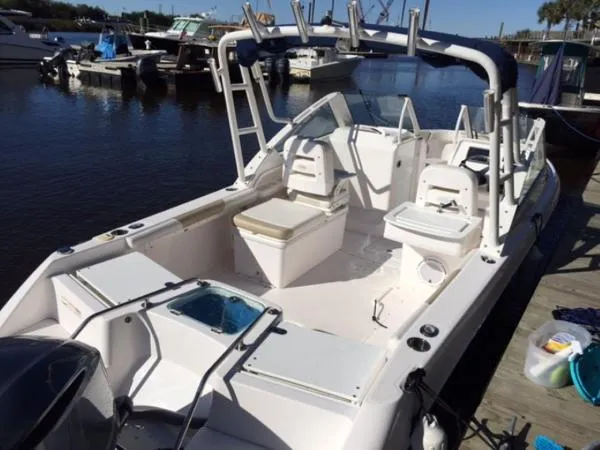 Slide: The Image of Everglades 230 Dual Console 2014 - 10