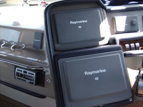 Slide: The Image of Sea Ray 500 Sundancer 1999 - 8