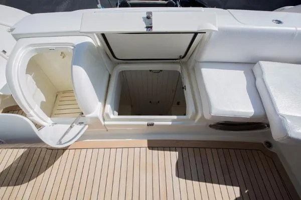 Slide: The Image of Cranchi 48 Sedan 2001 - 4