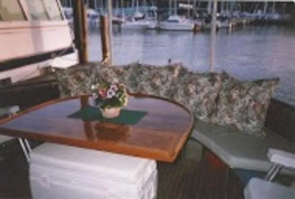 Slide: The Image of Lowland 471 1985 - 4