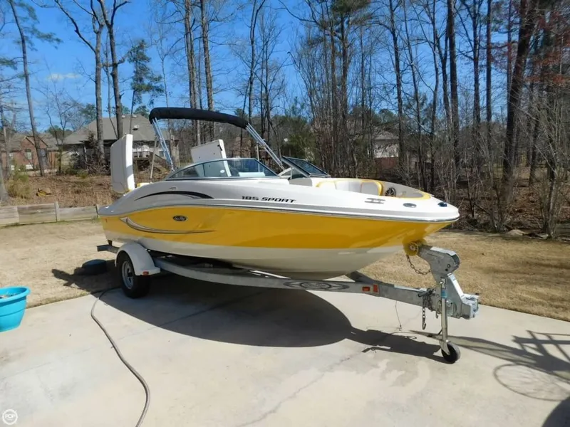 Slide: The Image of Sea Ray 185 Sport 2010 - 1