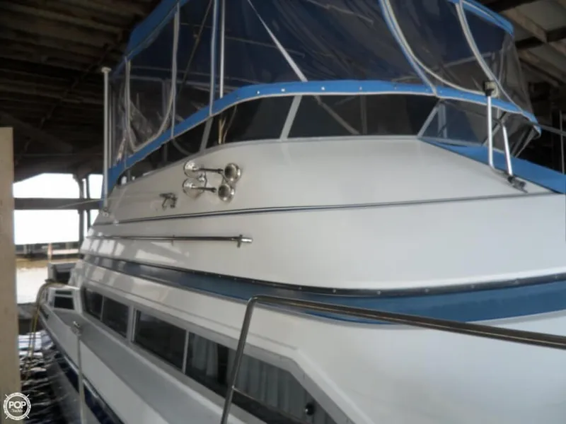 Slide: The Image of Carver Yachts Santego 3467 1990 - 11
