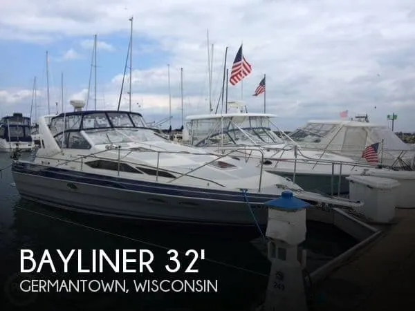 Slide: The Image of Bayliner 3255 Avanti 1989 - 0