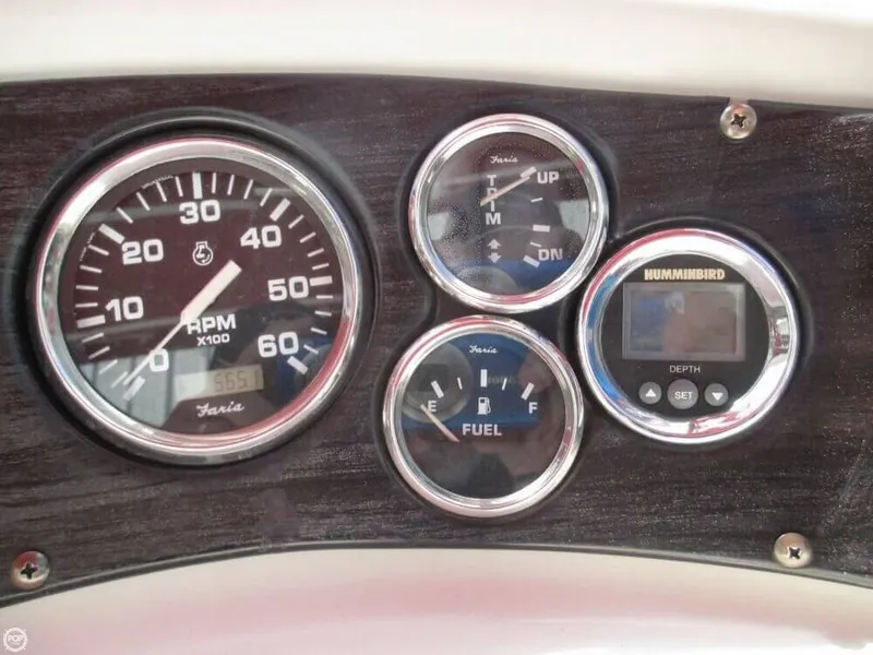 Slide: The Image of Crownline Boats 242 cr 1999 - 7