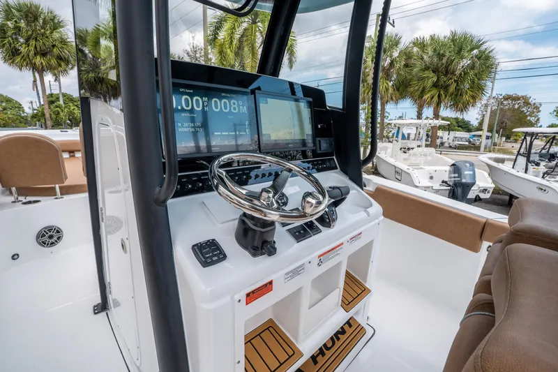 Slide: The Image of Sea Hunt Gamefish 28 Forward Seating 2026 - 19