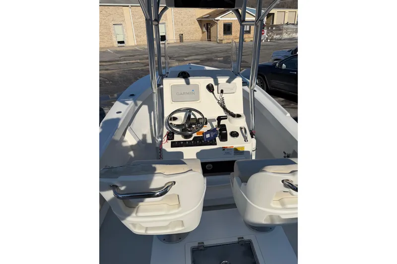 Slide: The Image of 2015 Parker 21SE Center Console boat interior with Garmin navigation system. - 3