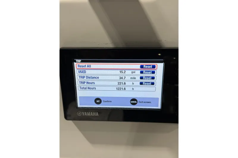 Slide: The Image of Yamaha display showing trip data: 15.2 gallons used, 34.7 miles, 221.6 hours. - 20