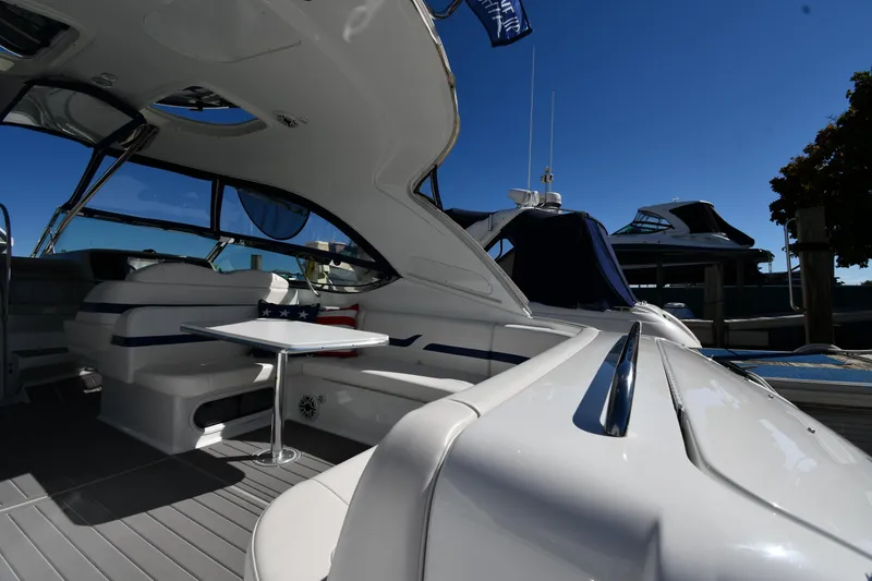 Slide: The Image of 2008 Formula 400 Super Sport luxury yacht interior view. - 21