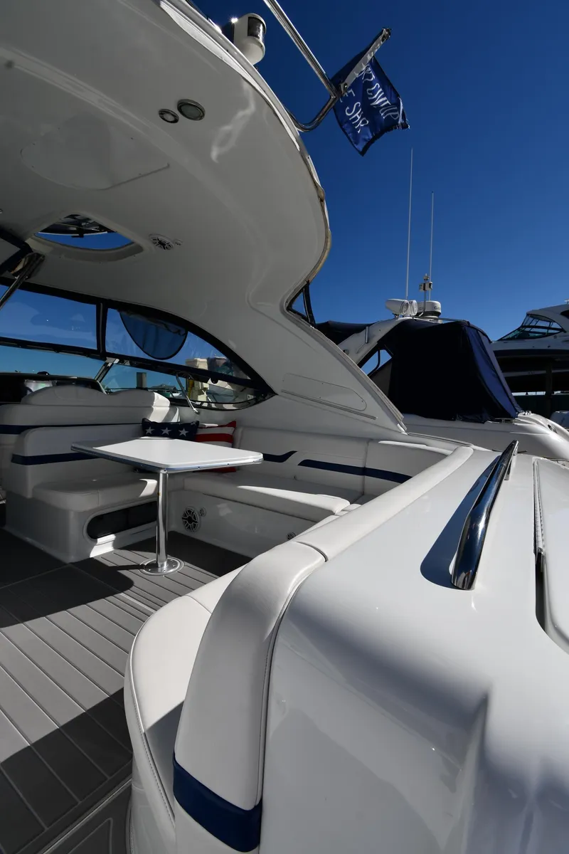 Slide: The Image of 2008 Formula 400 Super Sport yacht deck with seating area. - 22