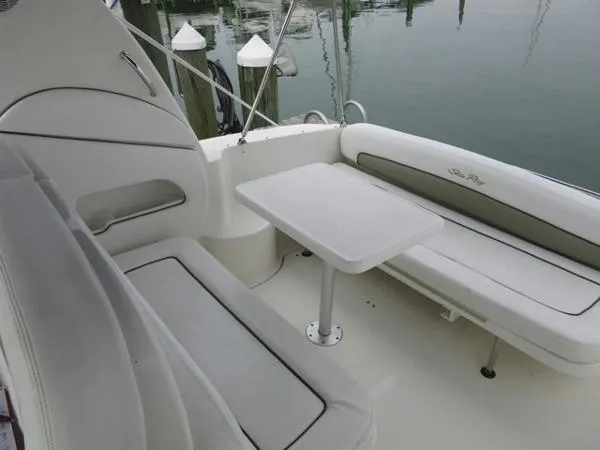 Slide: The Image of Sea Ray Sundancer 2007 - 8