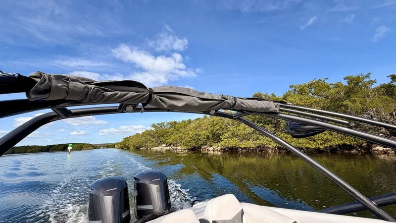 Slide: The Image of Pronautica 33 Sport 2014 on calm waters with blue sky. - 21