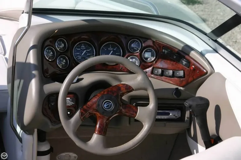 Slide: The Image of Crownline Boats 225BR 2005 - 4