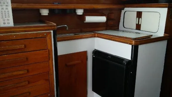 Slide: The Image of Black Watch Flybridge 1986 - 8