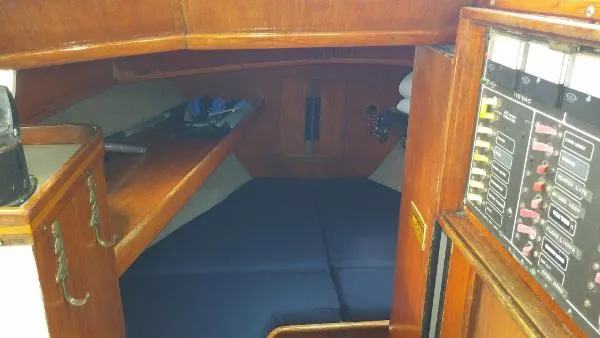 Slide: The Image of Black Watch Flybridge 1986 - 9