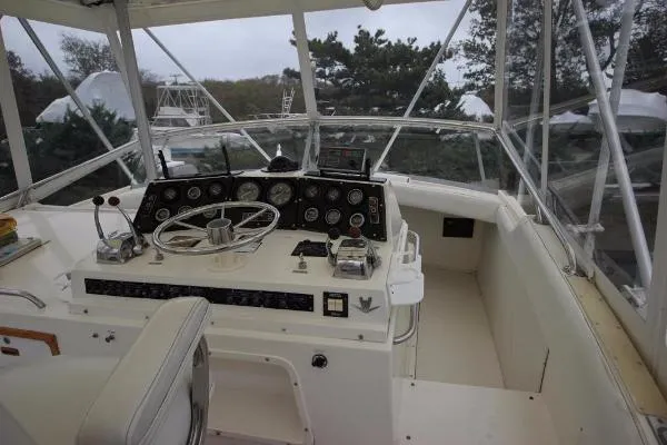 Slide: The Image of Bertram 46.6 Convertible 1981 - 8