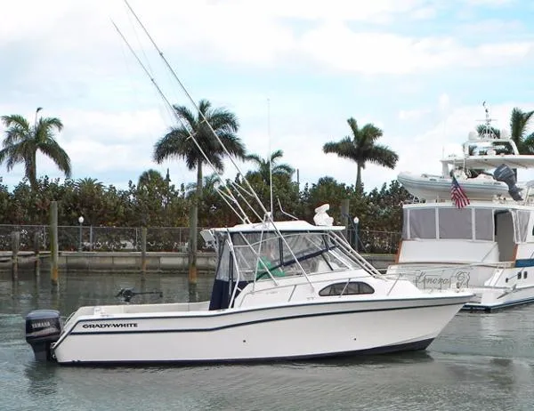Slide: The Image of Grady-White 30 Marlin 2000 - 11