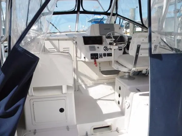 Slide: The Image of Grady-White 30 Marlin 2000 - 9