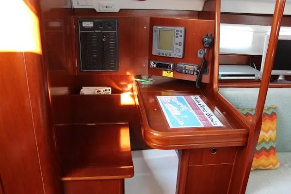 Slide: The Image of Beneteau 423 2004 - 9