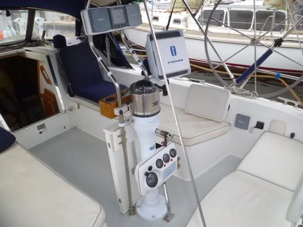 Slide: The Image of Catalina 36' MkII 2000 - 7
