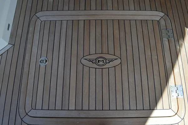 Slide: The Image of Marquis 630 Marquis Sport Yacht 2013 - 10