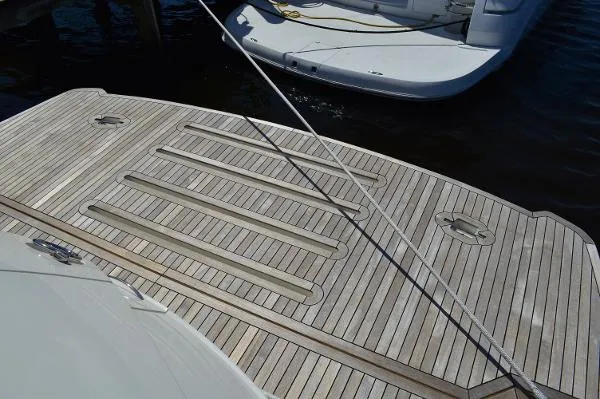 Slide: The Image of Marquis 630 Marquis Sport Yacht 2013 - 9