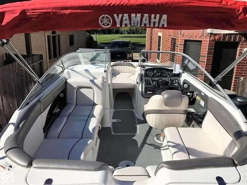 Slide: The Image of Yamaha SX 230 HO 2008 - 4