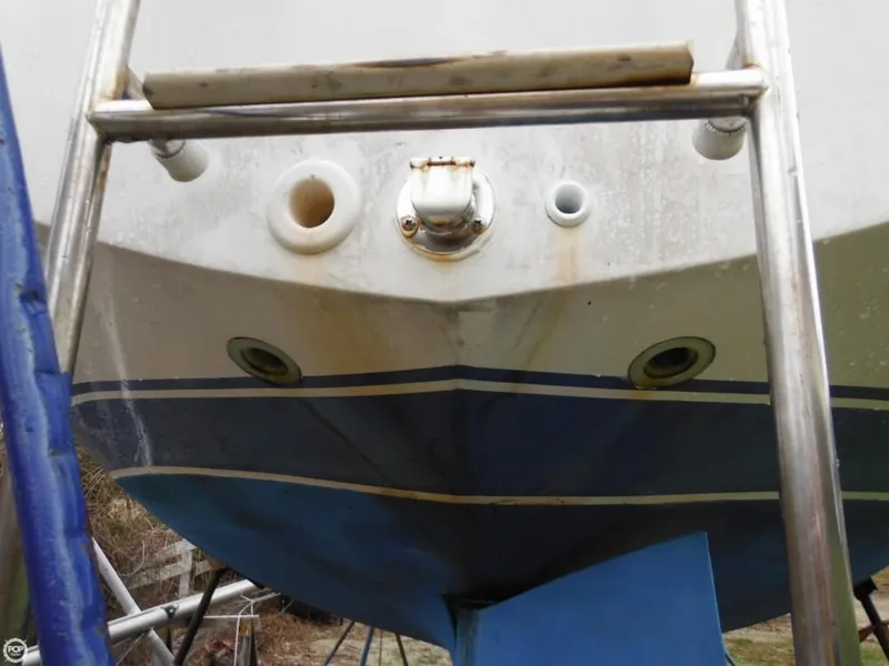 Slide: The Image of Catalina 30 Tall Ship Mark II 1987 - 5