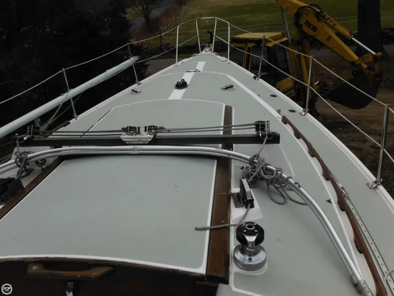 Slide: The Image of Catalina 30 Tall Ship Mark II 1987 - 7