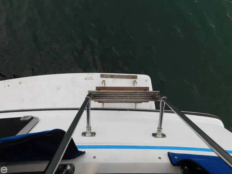 Slide: The Image of Carver Yachts 3207 Aft Cabin 1989 - 4