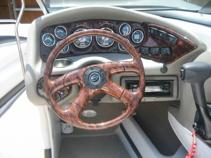 Slide: The Image of Crownline Boats 21SS 2011 - 7