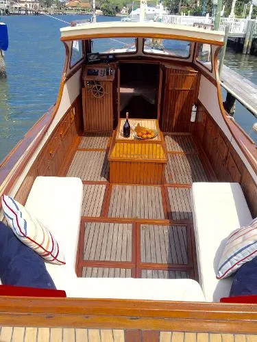 Slide: The Image of Van Riemsdijk OHC K32 32 Downeast 2005 - 1