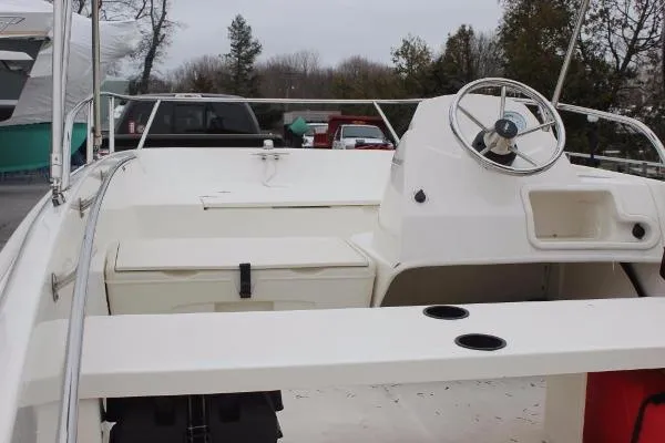 Slide: The Image of Boston Whaler 150 Super Sport 2014 - 5