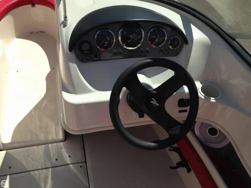 Slide: The Image of Sea Ray 205 Sport 2006 - 7