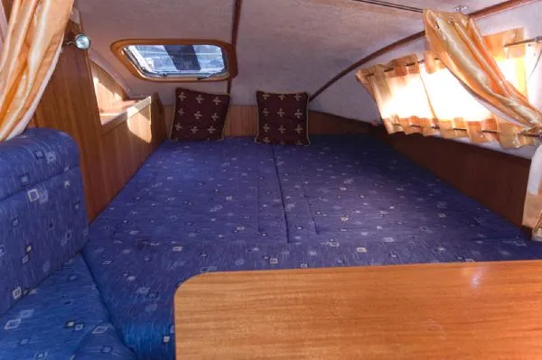 Slide: The Image of Bond Yachts MOTORCAT 30 MD 2007 - 6