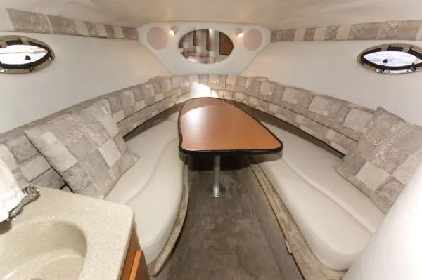Slide: The Image of Crownline Boats 270 CR 2005 - 6
