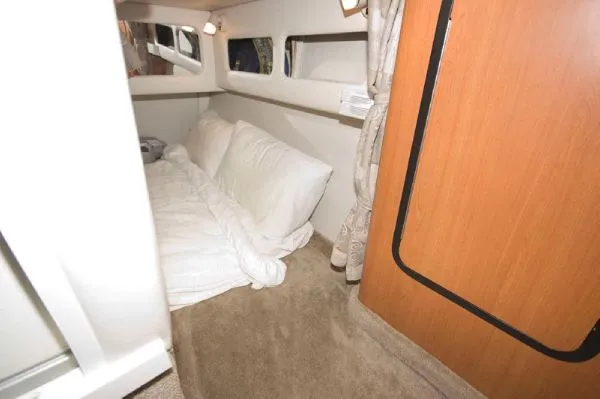 Slide: The Image of Crownline Boats 270 CR 2005 - 7