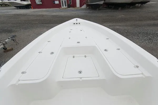 Slide: The Image of Sea Chaser 250 LX Bay Runner 2006 - 8
