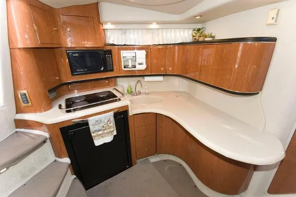 Slide: The Image of Sea Ray 370 Sundancer MD 1999 - 5