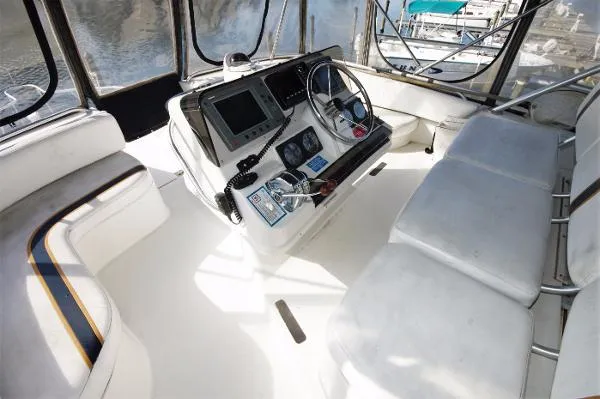 Slide: The Image of Mainship 34 Motor Yacht 1997 - 11