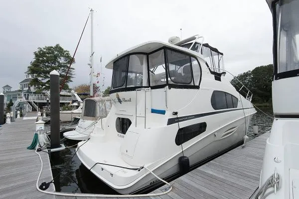 Slide: The Image of Silverton 39 Motor Yacht 2002 - 3